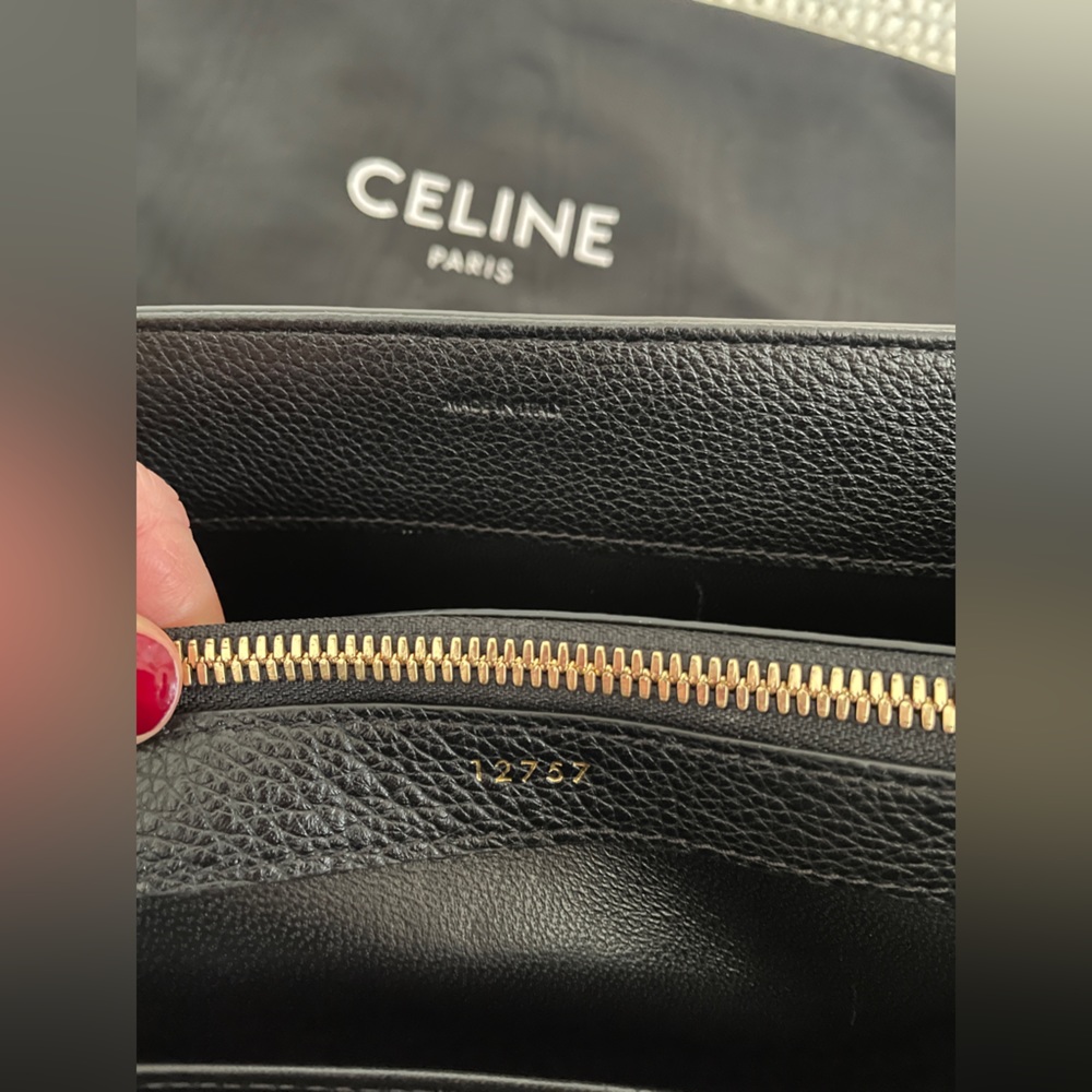 CLASSIQUE 16 BAG IN SATINATED CALFSKIN
BLACK - Picture 2 of 11